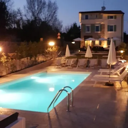 Bed and breakfast Gardaworld 3*