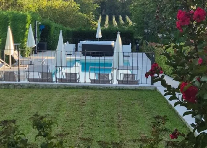 Frühstückspension Gardaworld 3*